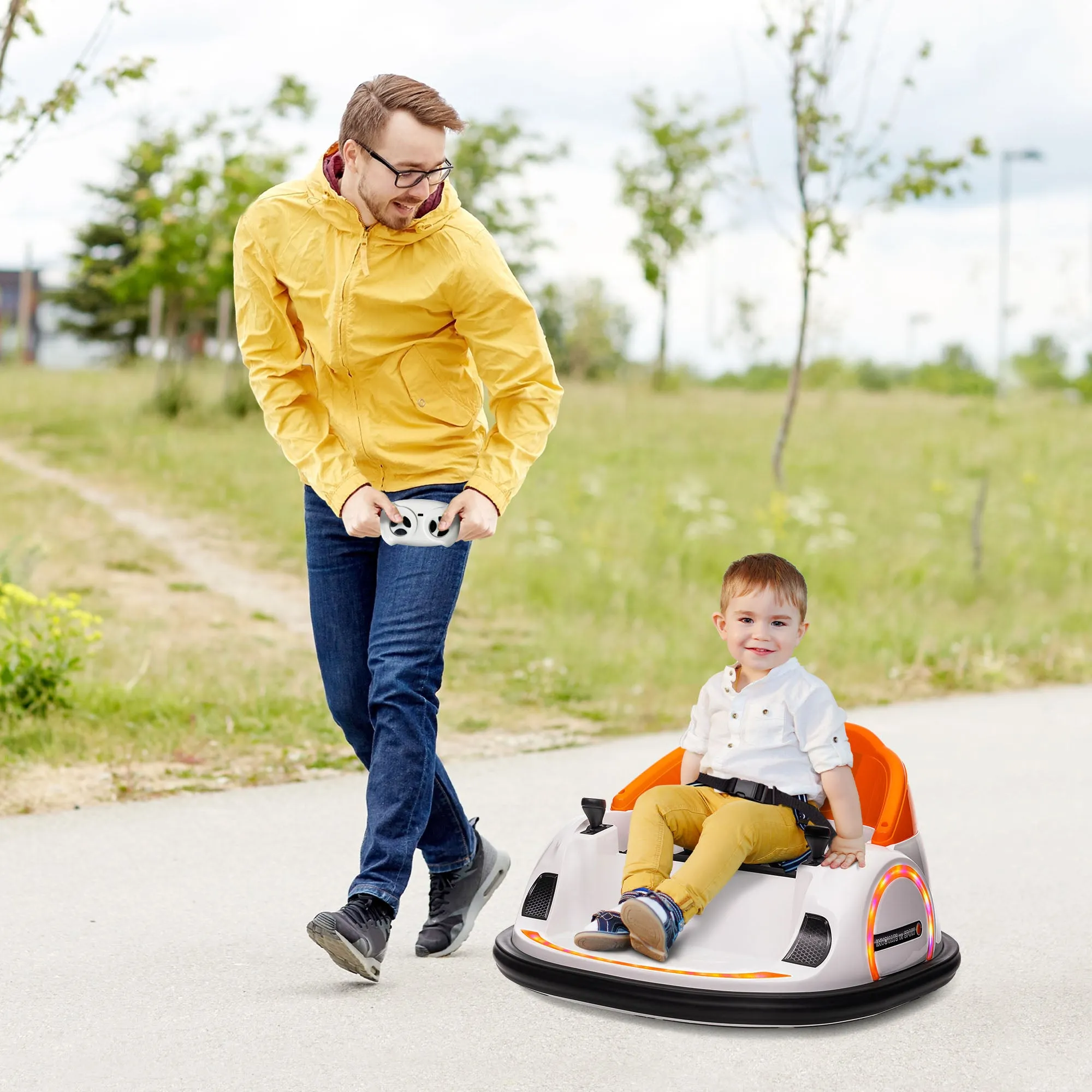 360° Rotation 12V Kids Bumper Car w/ Remote Control - Orange