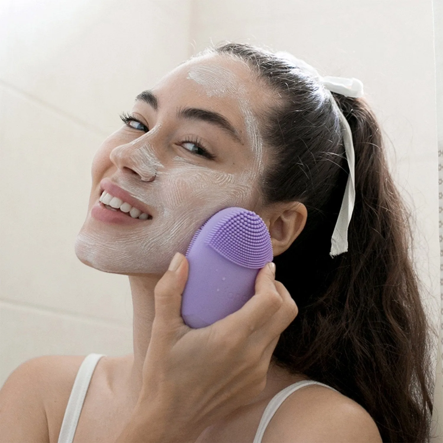 Fancii Isla Sonic Facial Cleansing Brush